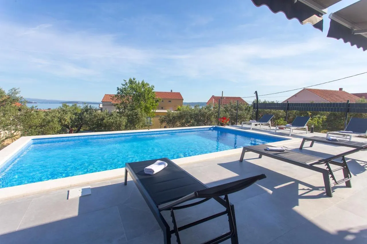 Villa Ivano With Sea&Mountain View Kastel Stari Croatia