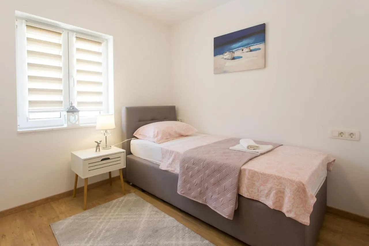 Villa Ivano With Sea&Mountain View Kastel Stari